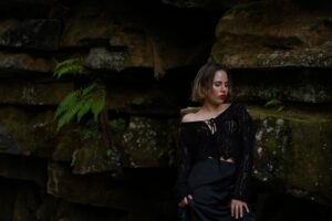Photo black lace blouse outfit